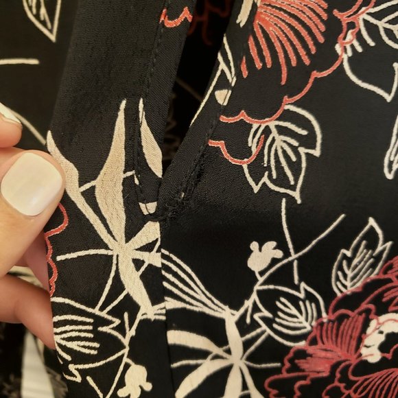Deby Debo Saphir Floral Print Blouse Black Size Small - Picture 8 of 13